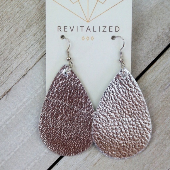 3/$15 • Silver Leather Teardrop Earrings - Picture 2 of 3